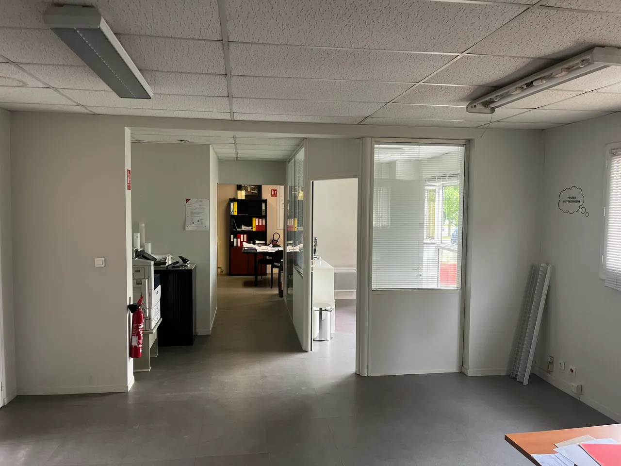 logistics - Light Industrial Premises / Offices For Rent - gallery - 9