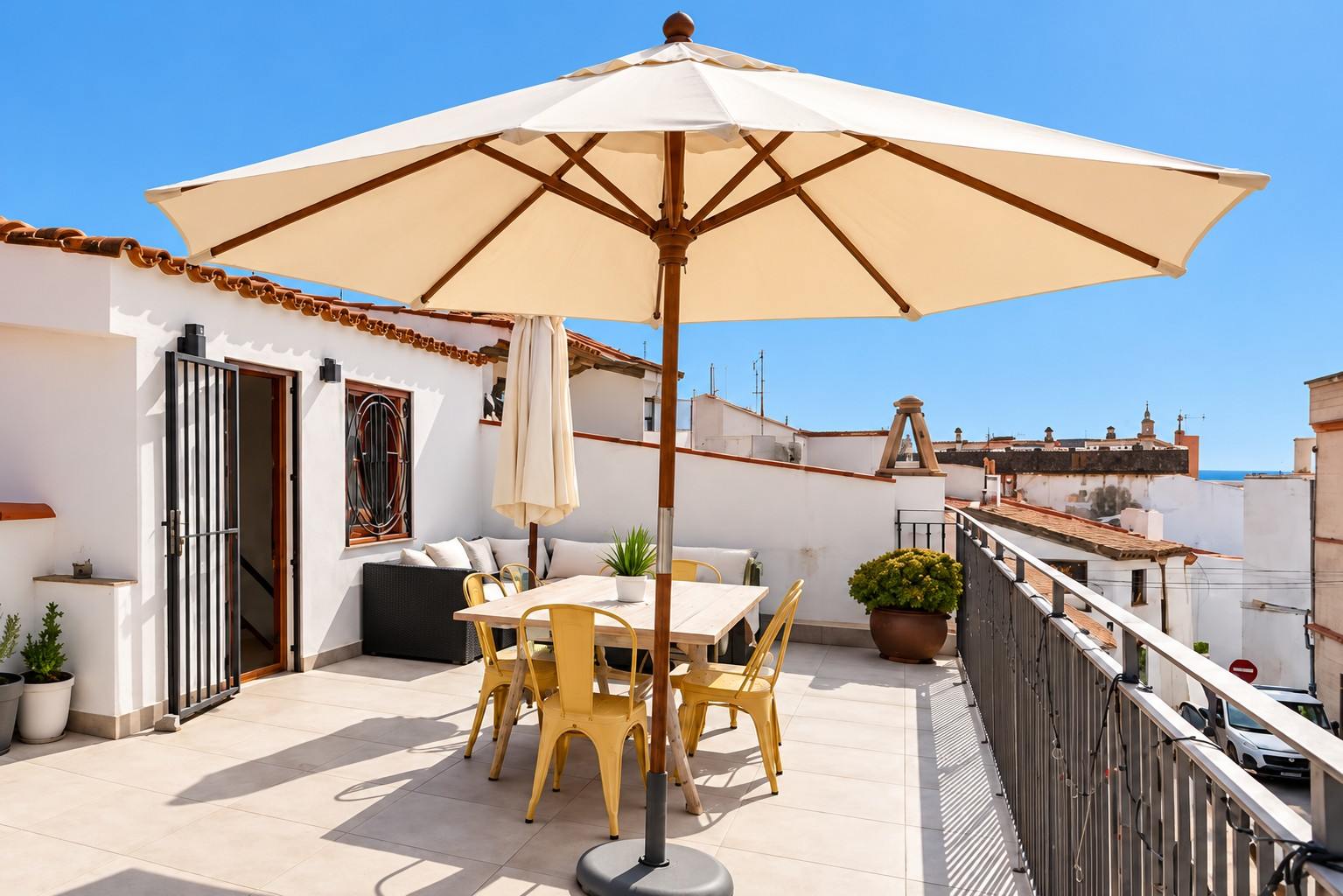 living - 178m² house / villa with 47m² terrace for sale in St Pere Ribes - gallery thumbnail - 1
