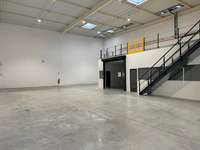 logistics - Activités / Bureaux À Louer - gallery thumbnail - 2