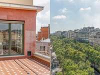 living - Ático de 91m² con 18m² terraza en venta en Eixample Derecho - gallery thumbnail - 6