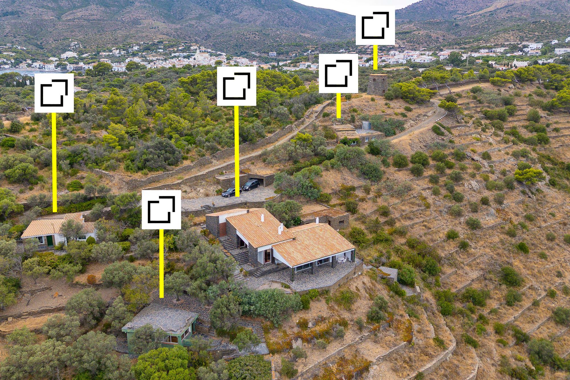 living - Casa / villa de 714m² en venta en Cadaqués, Costa Brava - gallery thumbnail - 4
