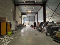 logistics - Activités / Bureaux À Vendre - gallery thumbnail - 2