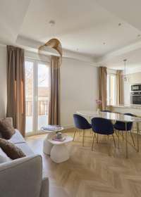 living - Piso de 91m² en alquiler en Malasaña, Madrid - gallery thumbnail - 7