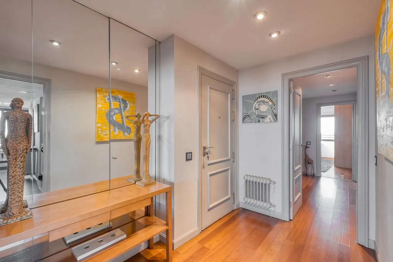living - Ático de 283m² con 104m² terraza en venta en Nueva España - gallery - 5