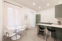living - 120m² apartment for rent in La Latina, Madrid - gallery thumbnail - 10