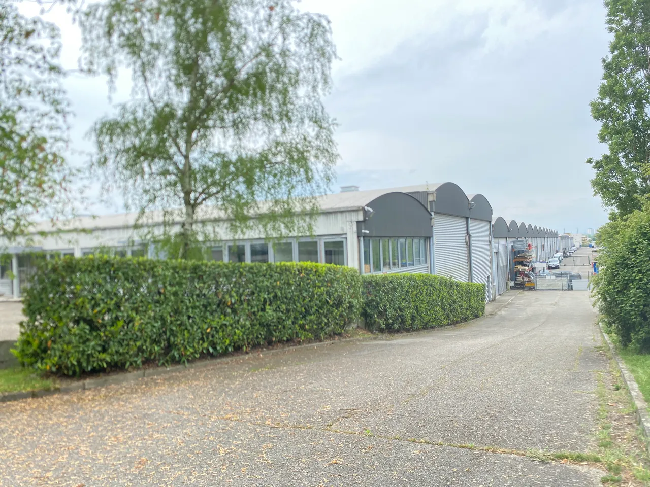 logistics - Entrepôt / Bureaux À Louer - gallery - 2