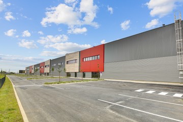 logistics - Light Industrial Premises / Offices For Rent - featured