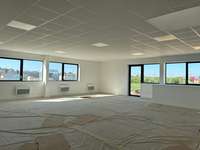 logistics - Activités / Bureaux À Vendre - gallery thumbnail - 6