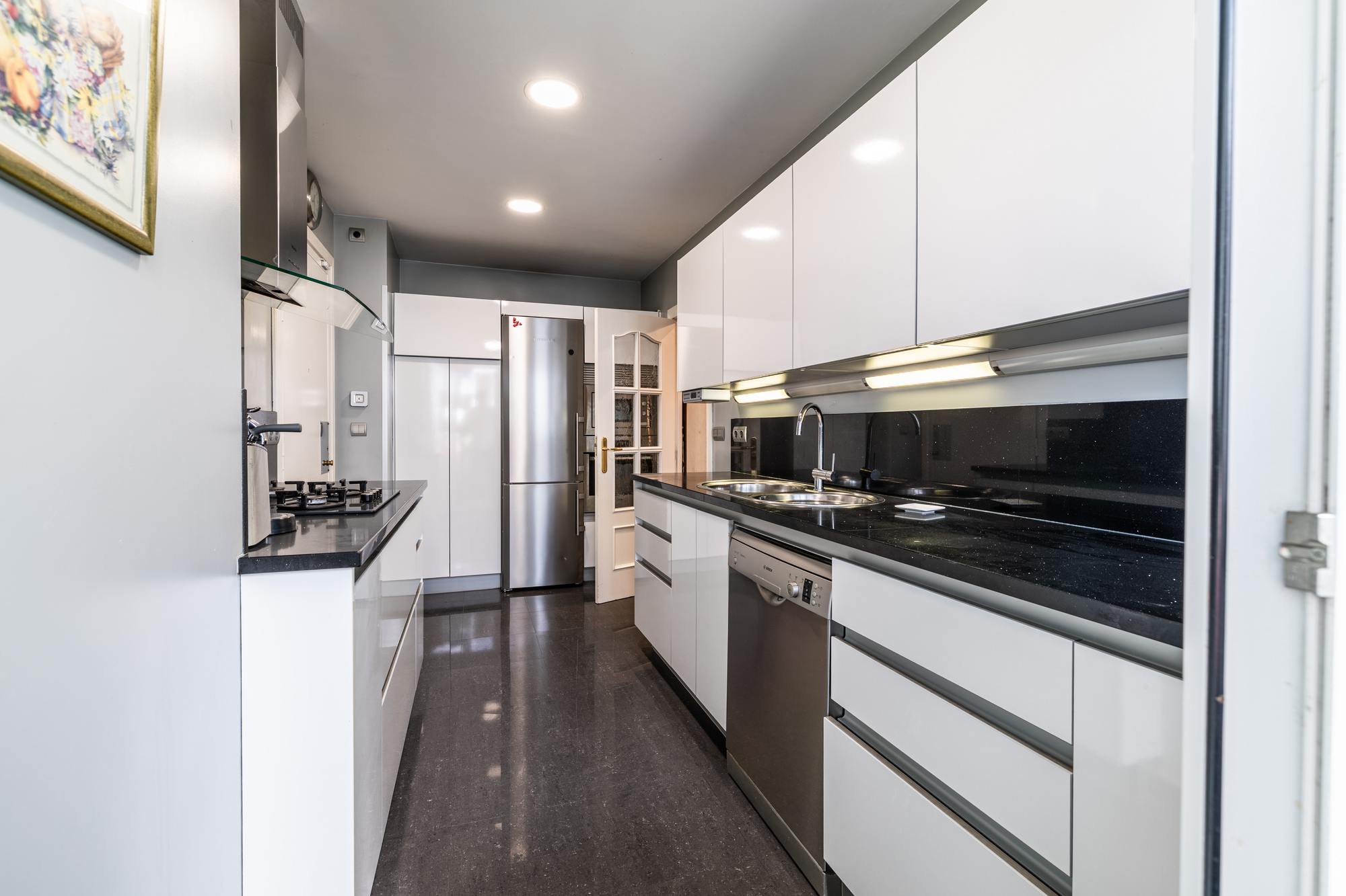 living - 167m² apartment for sale in Ríos Rosas, Madrid - gallery thumbnail - 9