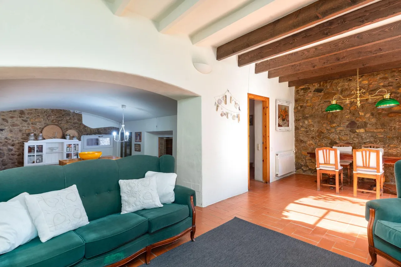 living - Casa rural de 307m² en venta en Baix Empordà, Girona - gallery - 9
