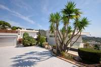 living - 460m² house / villa for sale in Premià de Dalt, Barcelona - gallery thumbnail - 6