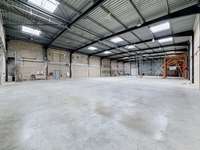 logistics - Activités / Bureaux À Louer - gallery thumbnail - 3