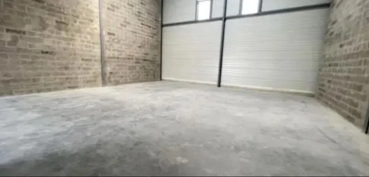 logistics - Light Industrial Premises / Offices For Rent - gallery - 2
