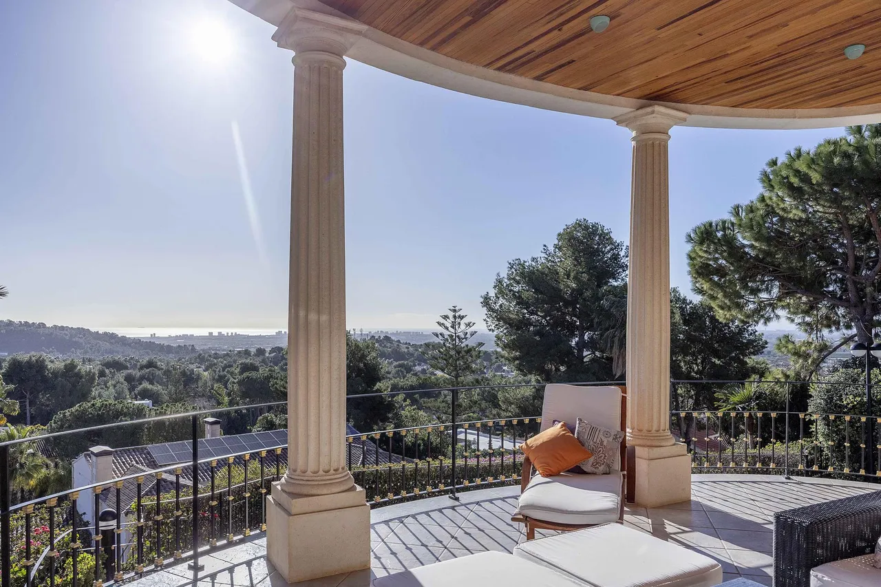 living - 724m² house / villa for sale in Los Monasterios, Valencia - gallery - 2