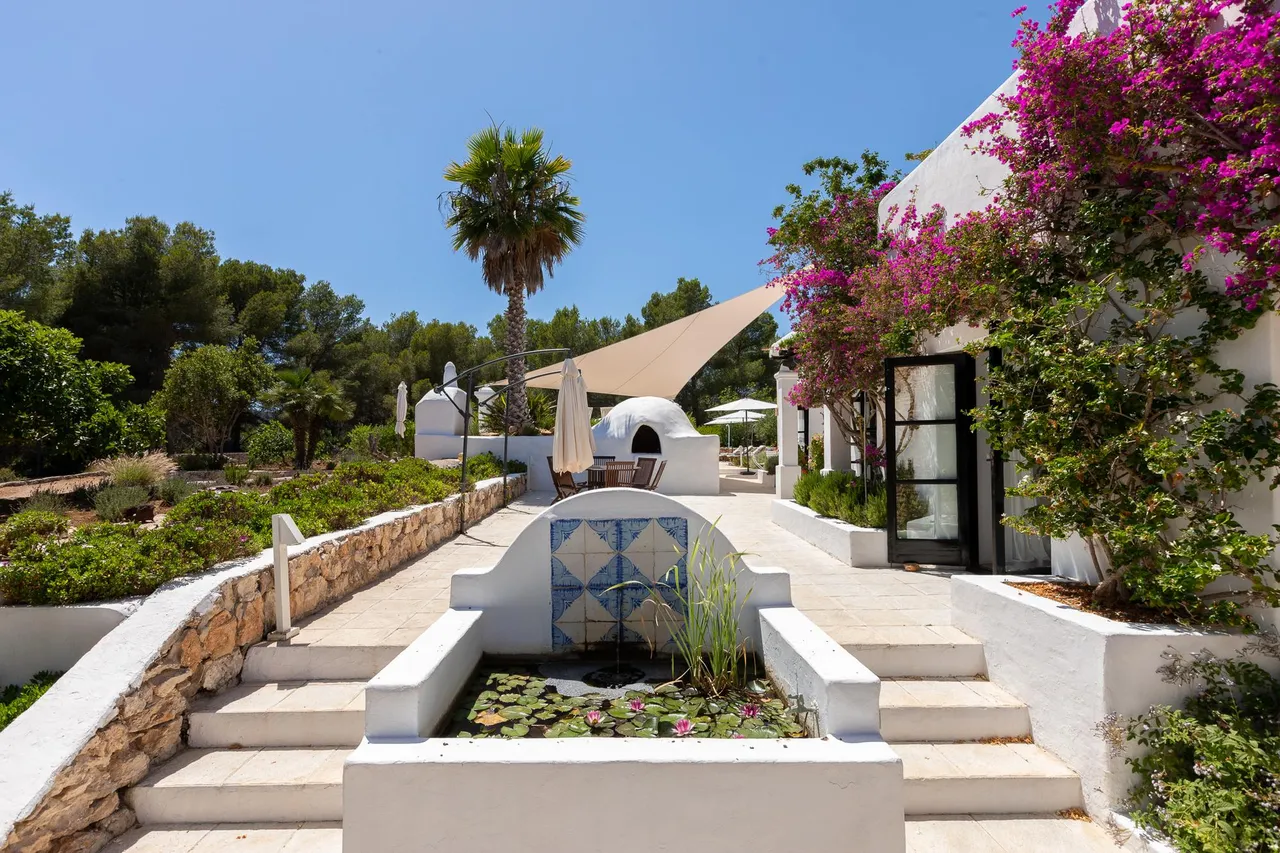 living - 390m² country house for sale in Santa Eulalia - gallery - 6