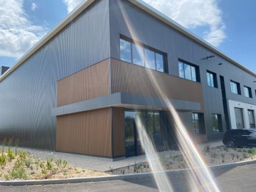 logistics - Activités / Bureaux À Louer - featured