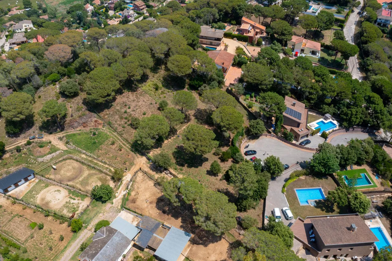 living - Parcela de 2,258m² en venta en Vallromanes, Barcelona - gallery - 10