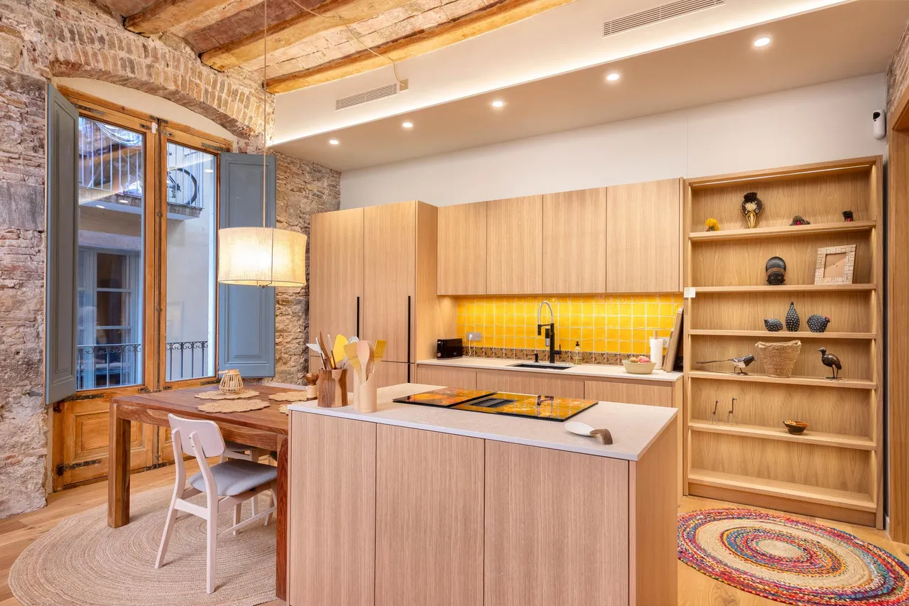 living - 135m² apartment for sale in Barri Vell, Girona - gallery - 8
