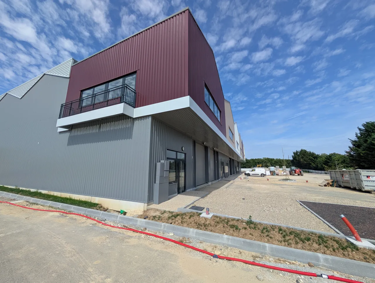 logistics - Light Industrial Premises / Offices For Sale - gallery - 5
