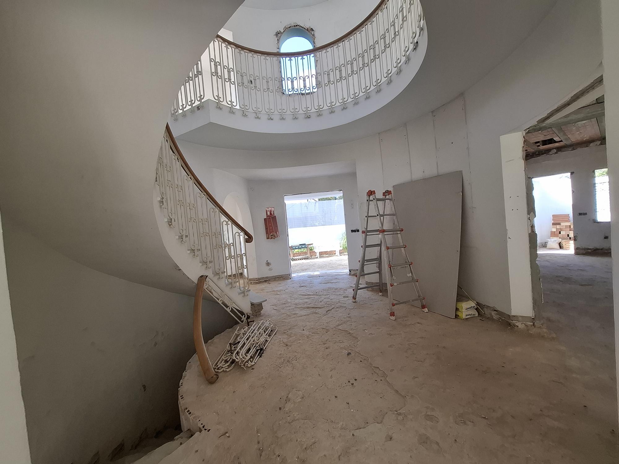 living - 639m² house / villa with 156m² terrace for sale in Golden Mile - gallery thumbnail - 5