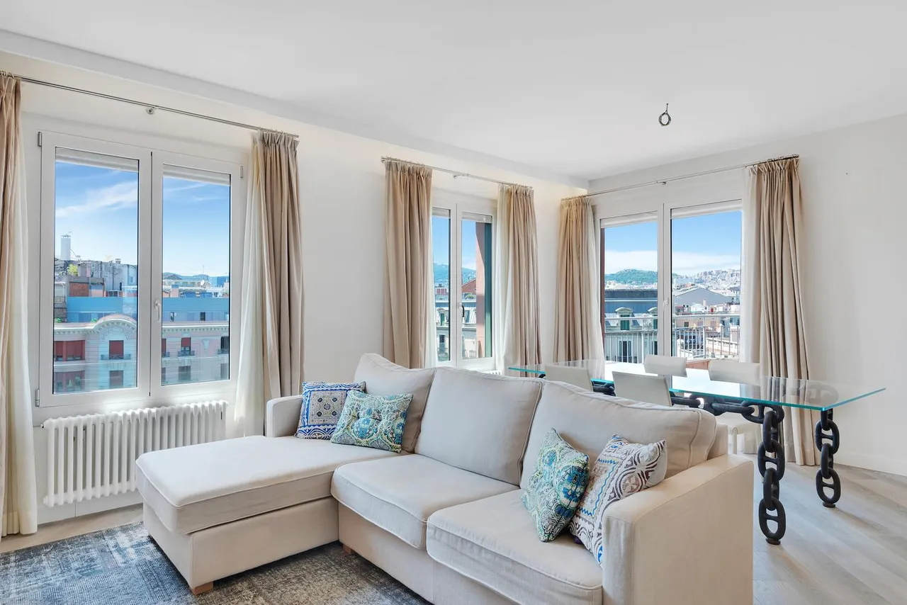 living - 91m² penthouse with 18m² terrace for sale in Eixample Right - gallery - 2