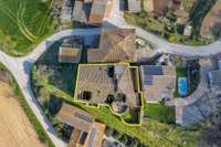 living - 680m² castle / palace for sale in Pla de l'Estany, Girona - gallery thumbnail - 4