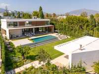 living - 1,057m² house / villa with 800m² garden for sale in Guadalmina - gallery thumbnail - 1