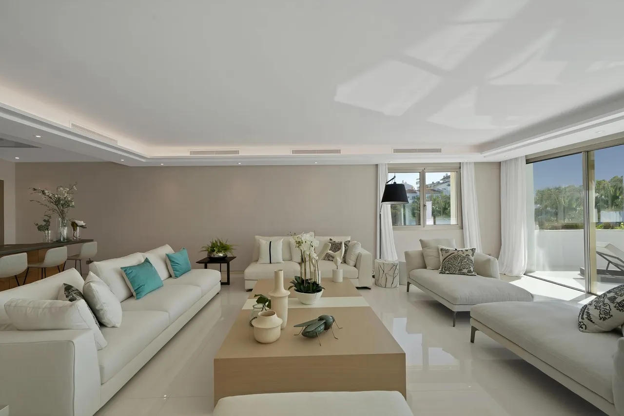 living - Piso de 257m² con 37m² terraza en venta en Puerto Banús - gallery - 4