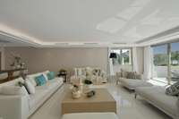 living - Piso de 257m² con 37m² terraza en venta en Puerto Banús - gallery thumbnail - 4