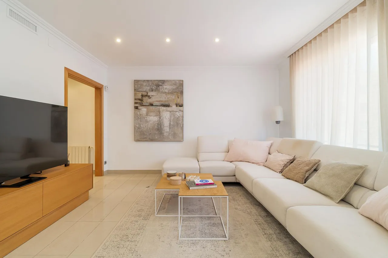 living - Piso de 112m² en venta en Eixample Izquierdo, Barcelona - gallery - 4