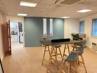 office - Bureaux À Louer - gallery thumbnail - 5