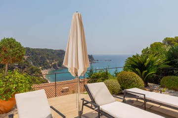 living - Casa / villa de 392m² en venta en Tossa de Mar, Costa Brava - featured