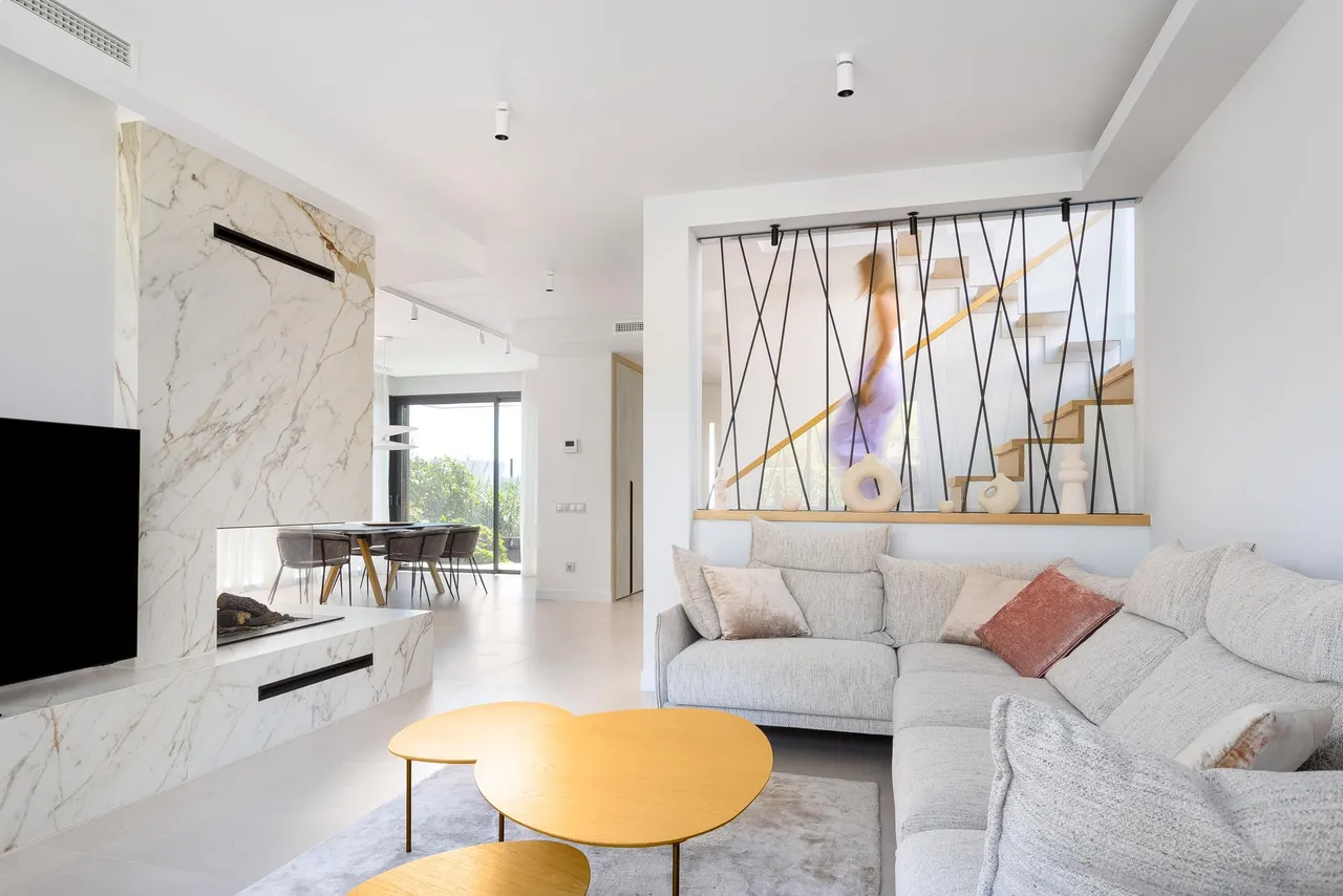 living - 355m² house / villa for sale in Montgat, Barcelona - gallery - 7