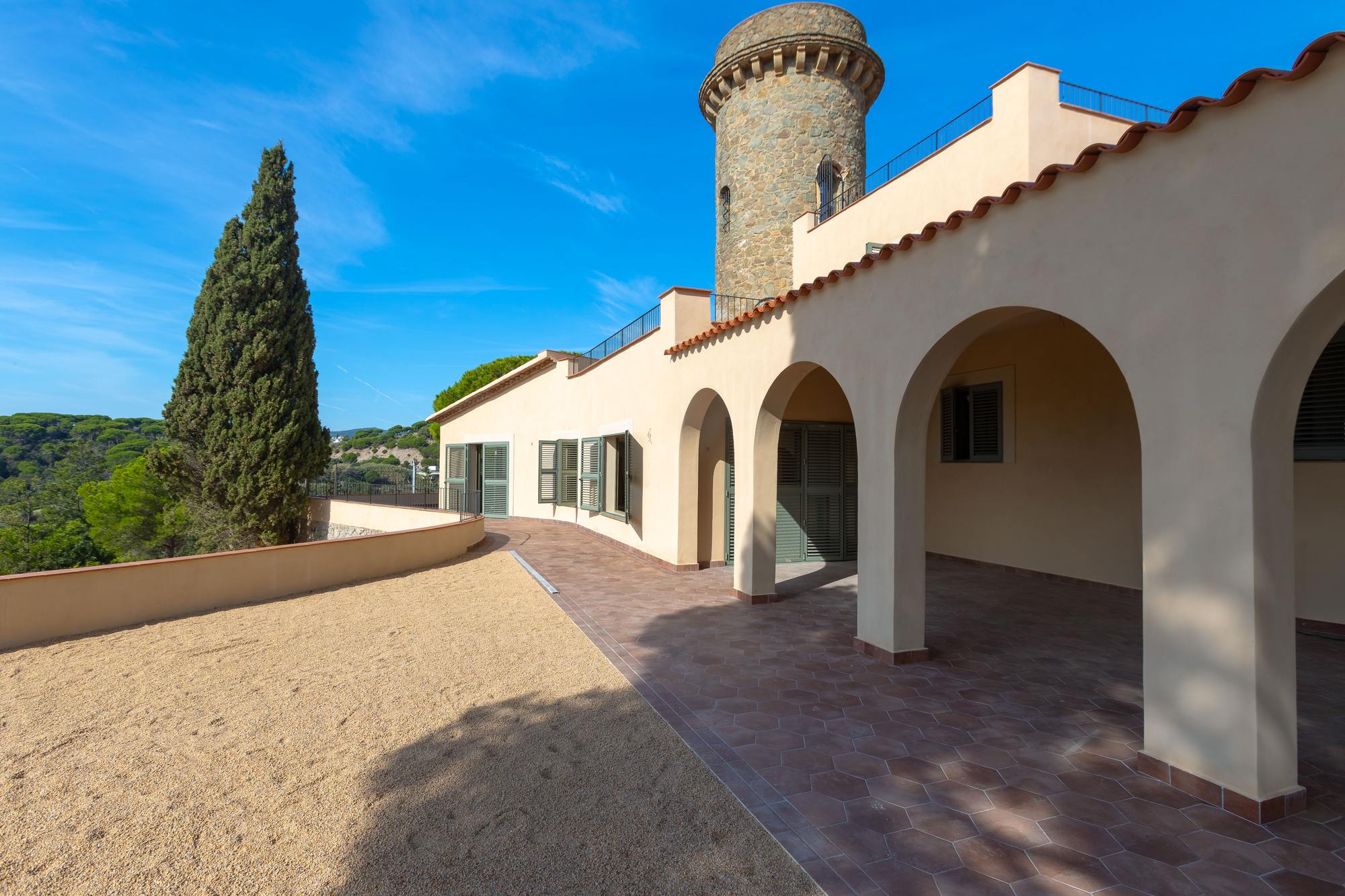 living - 416m² house / villa for sale in Arenys de Mar, Barcelona - gallery thumbnail - 3