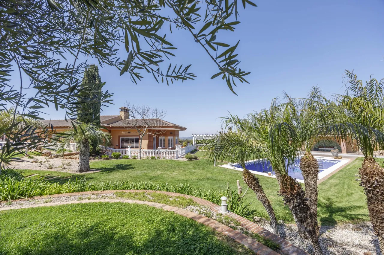 living - Masia de 699m² con 2,000m² de jardín en venta en Valencia Region - gallery - 8