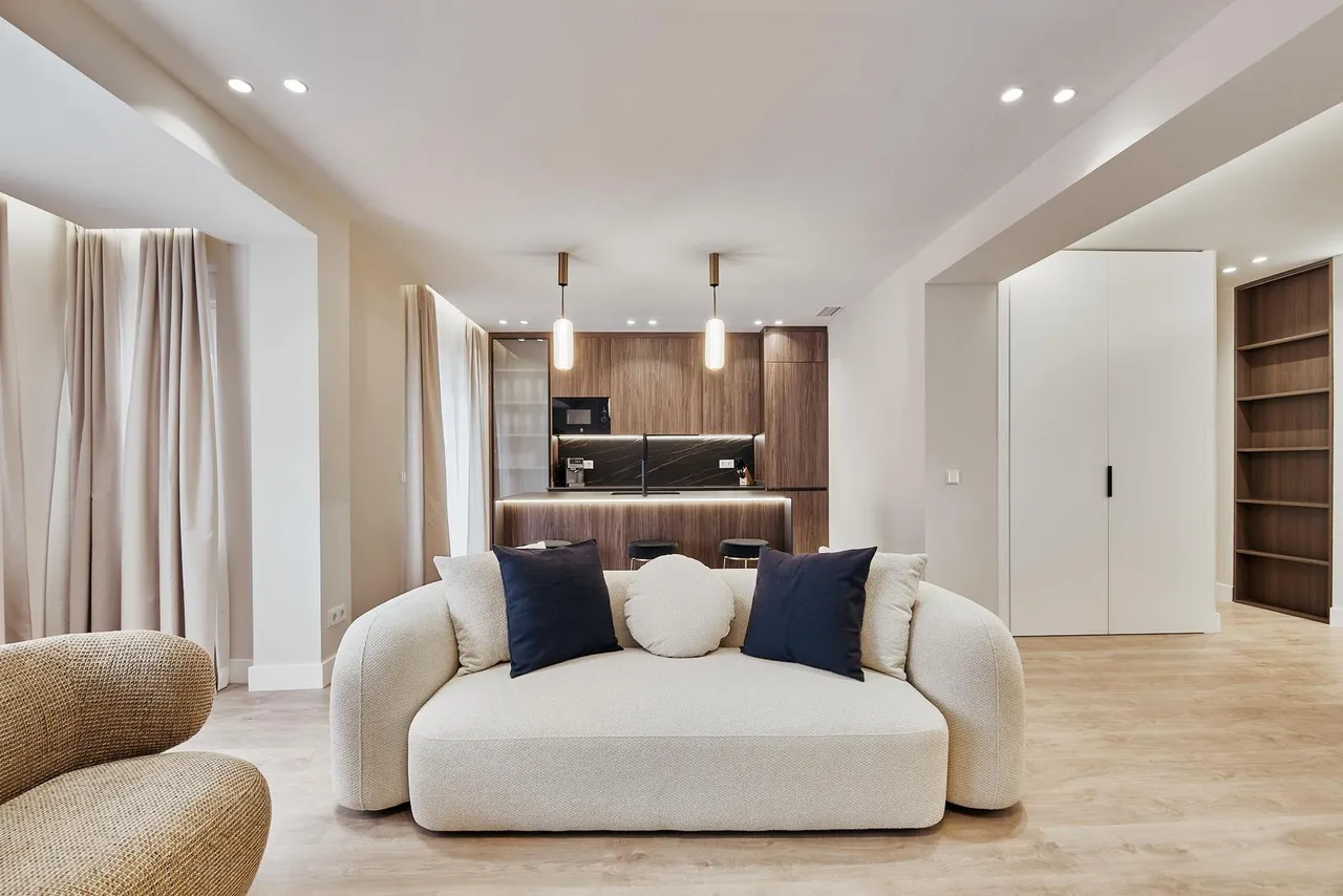 living - 168m² apartment with 40m² terrace for sale in Castellana - gallery - 2