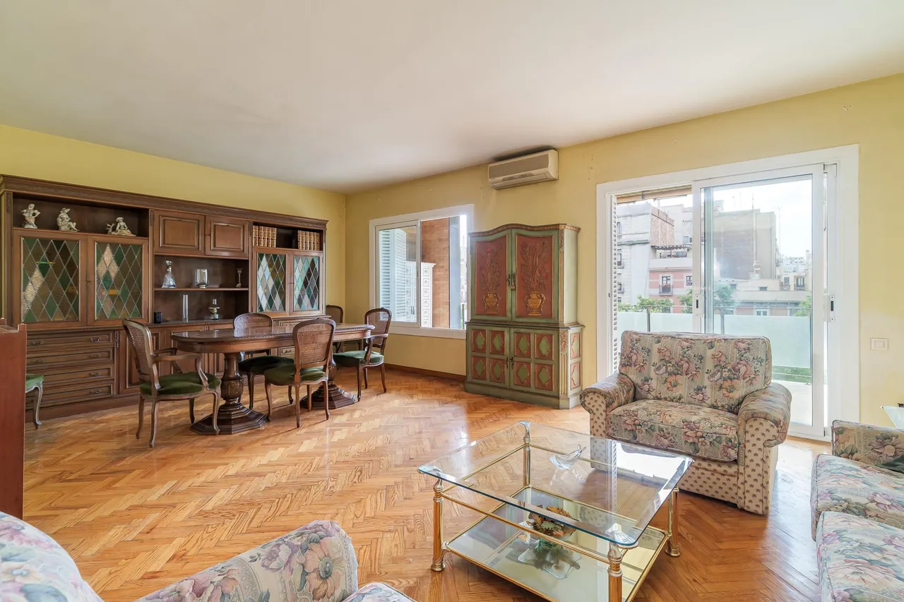 living - 160m² apartment with 18m² terrace for sale in Eixample Left - gallery - 2