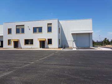 logistics - Activités / Bureaux À Louer - featured