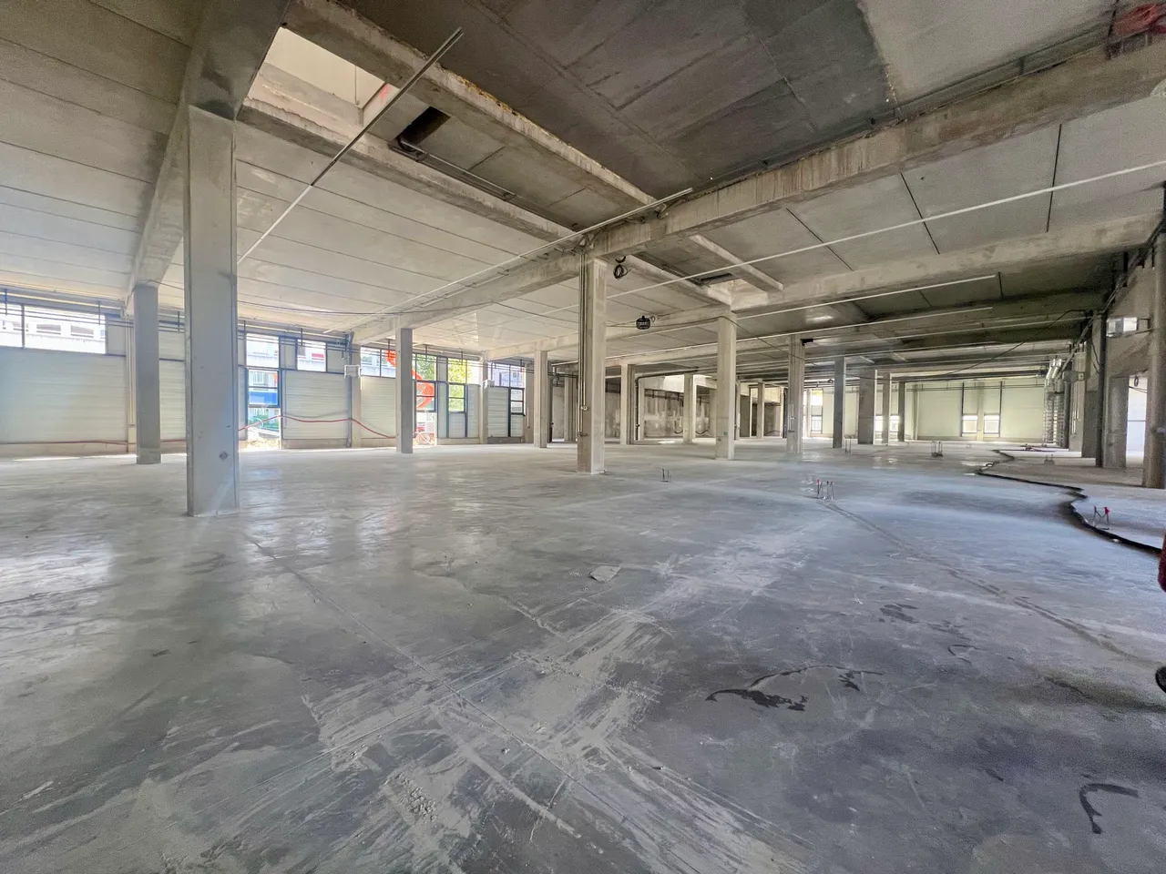 logistics - Light Industrial Premises / Offices For Rent - gallery - 4