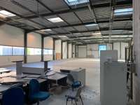 logistics - Entrepôt / Bureaux À Louer - gallery thumbnail - 3