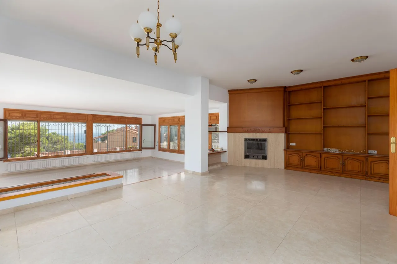 living - 466m² house / villa for sale in Tamariu, Costa Brava - gallery - 5