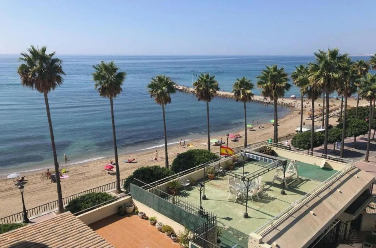 living - Ático de 253m² con 102m² terraza en venta en Milla de Oro - gallery - 3