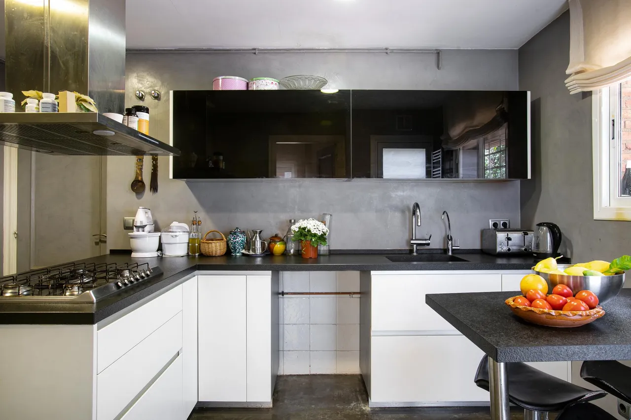 living - 354m² house / villa for sale in Teià, Barcelona - gallery - 10