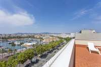 living - Ático de 103m² con 40m² terraza en venta en Barceloneta - gallery thumbnail - 7