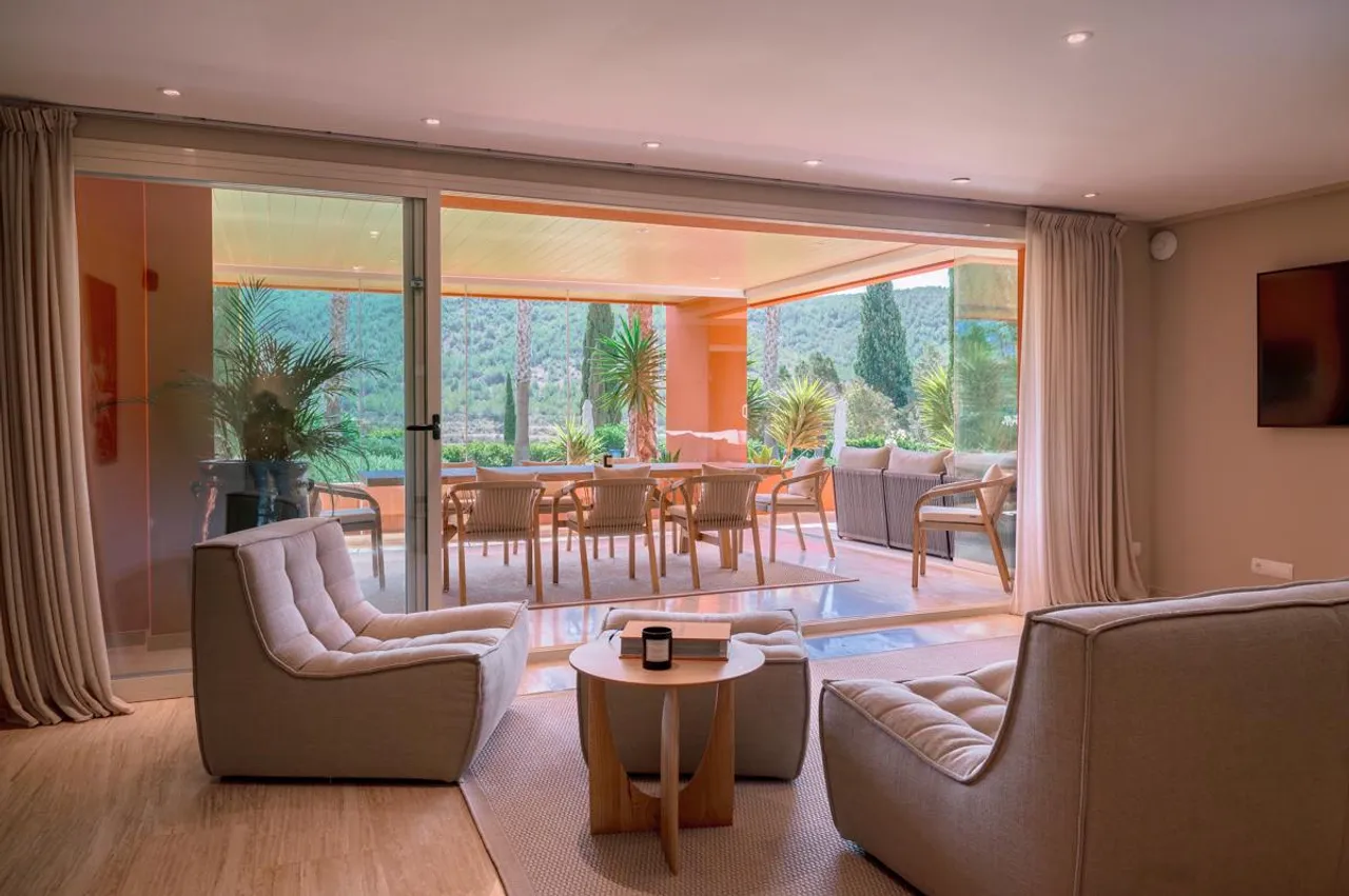 living - Piso de 160m² con 30m² terraza en venta en Santa Eulalia - gallery - 2