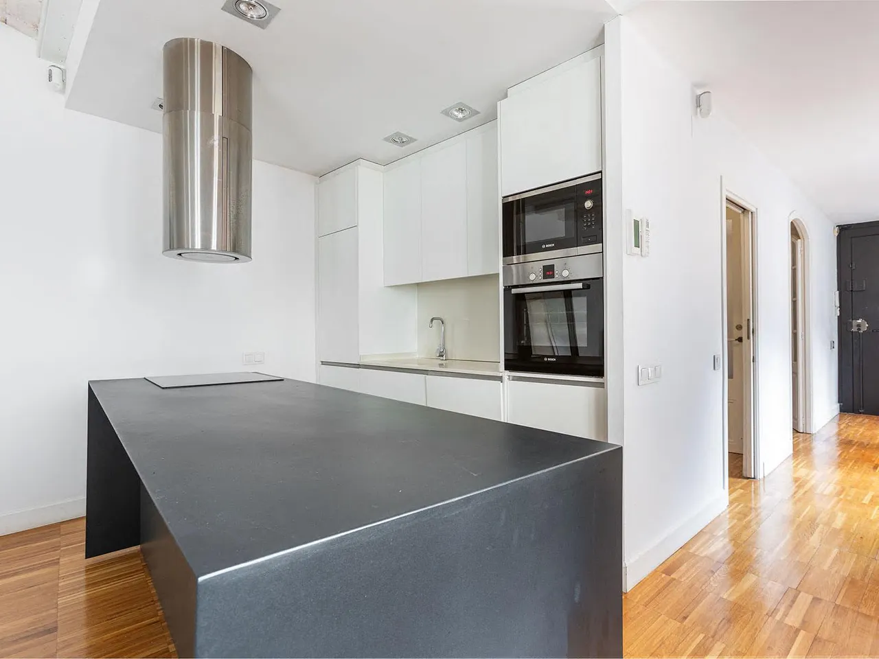 living - Piso de 101m² en venta en El Raval, Barcelona - gallery - 7