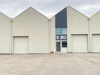 logistics - Light Industrial Premises / Offices For Rent - gallery thumbnail - 1
