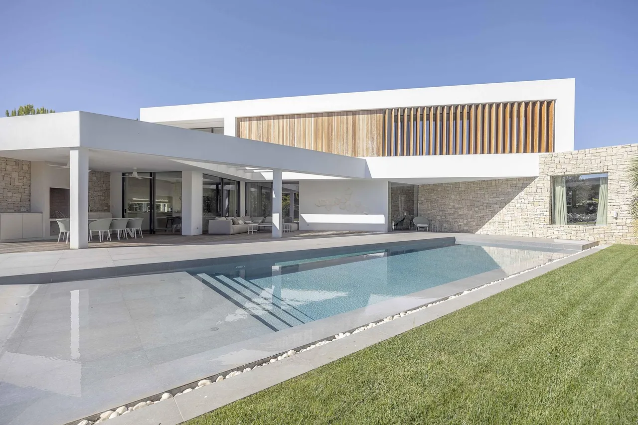 living - 793m² house / villa for sale in Bétera, Valencia - gallery - 4