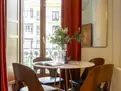 living - Piso de 88m² en alquiler en Malasaña, Madrid - gallery thumbnail - 8