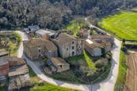 living - 680m² castle / palace for sale in Pla de l'Estany, Girona - gallery thumbnail - 2